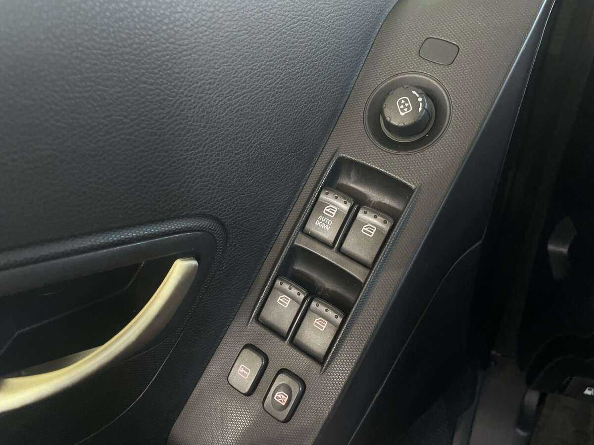 Сан-Ён Актион б/у, 2013, Механическая. Фото: #17