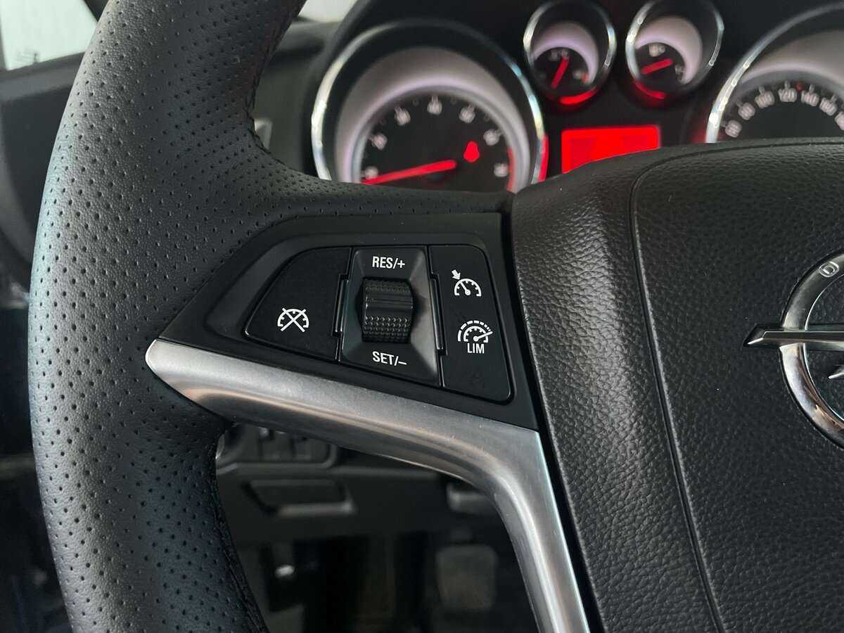 Опель Астра б/у, 2014, Механическая. Фото: #10