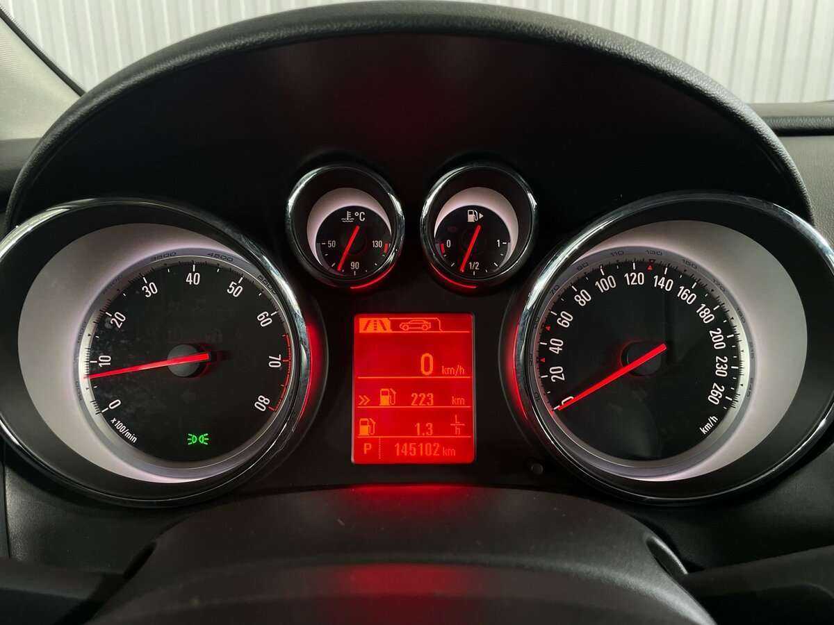 Опель Астра б/у, 2014, Автоматическая. Фото: #9