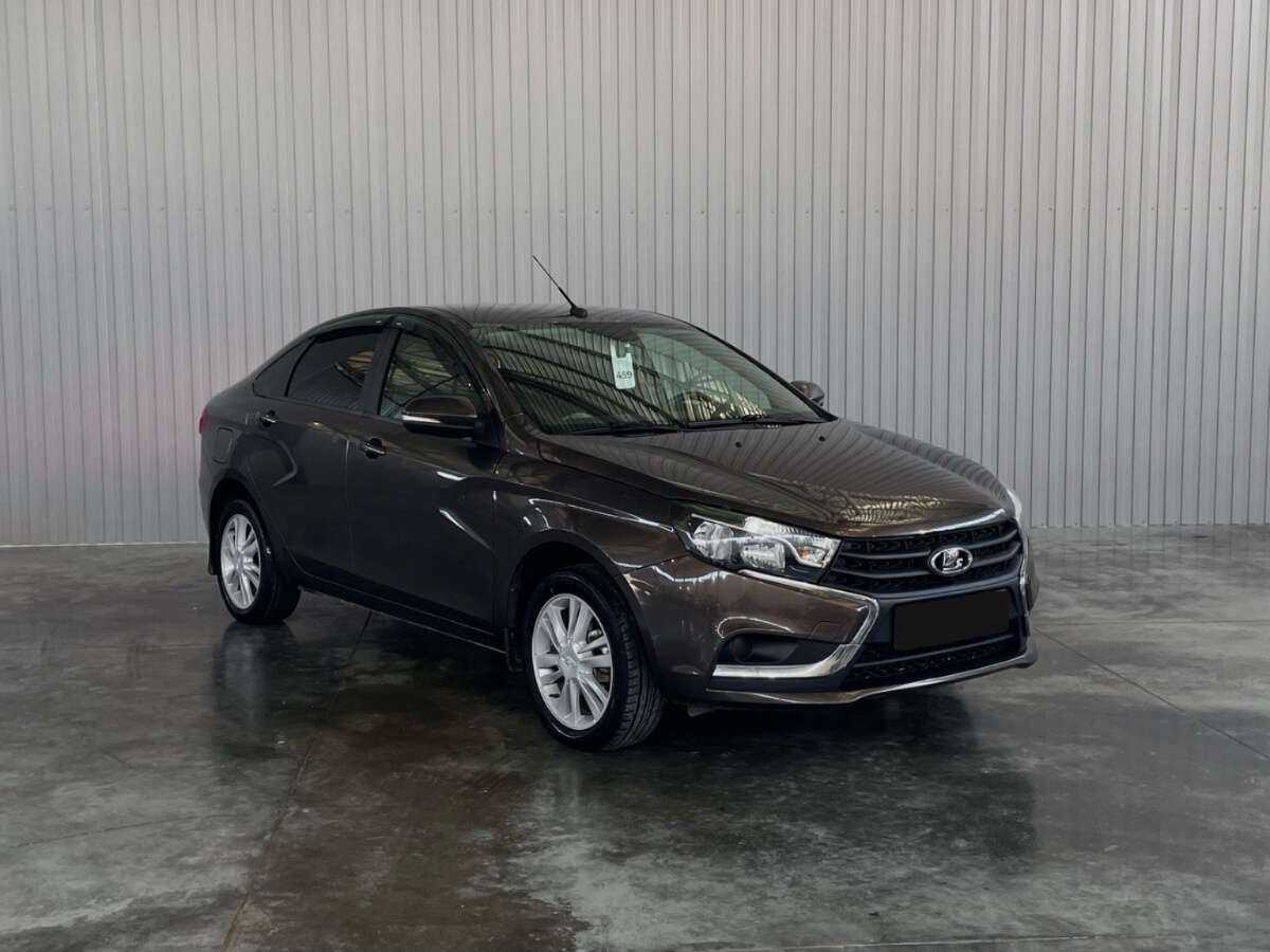 Лада (ВАЗ) Веста б/у, 2018, Механическая. Фото: #2