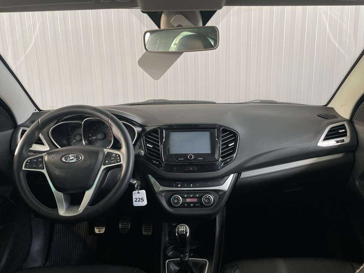 Лада (ВАЗ) Веста б/у, 2017, Механическая. Фото: #8