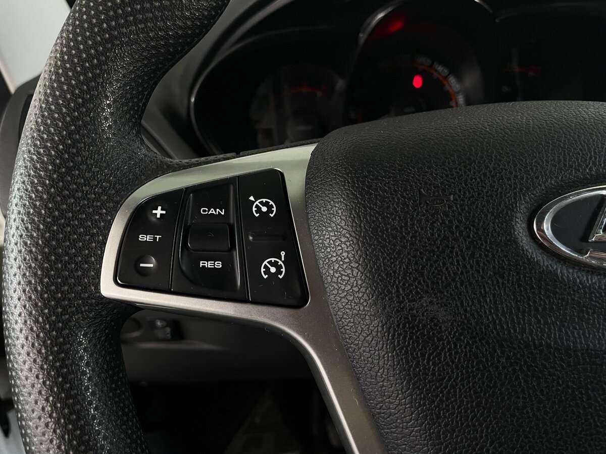 Лада (ВАЗ) Веста б/у, 2019, Механическая. Фото: #10