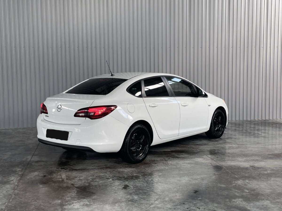 Опель Астра б/у, 2013, Автоматическая. Фото: #4
