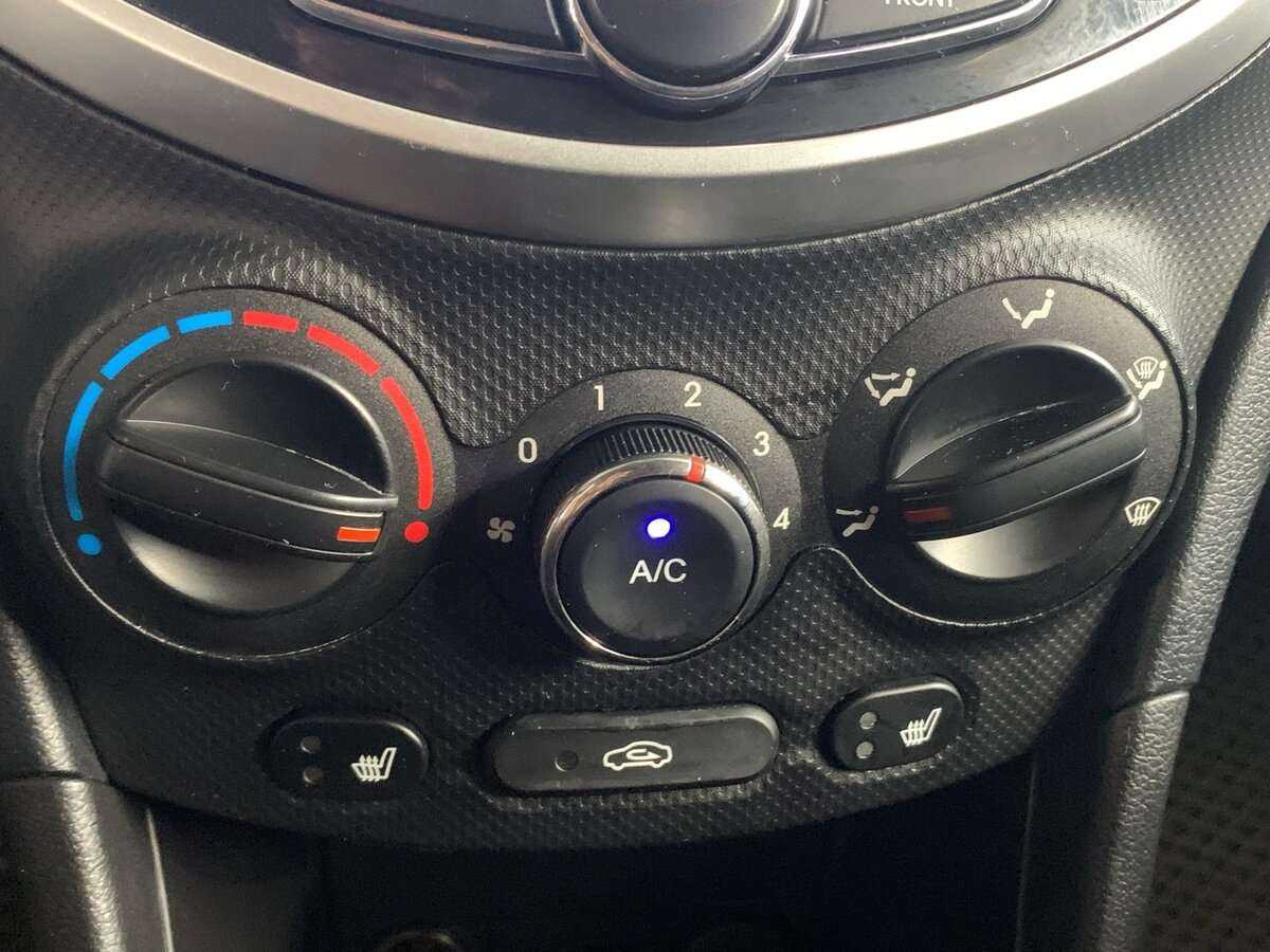 Хендай Солярис б/у, 2012, Автоматическая. Фото: #14