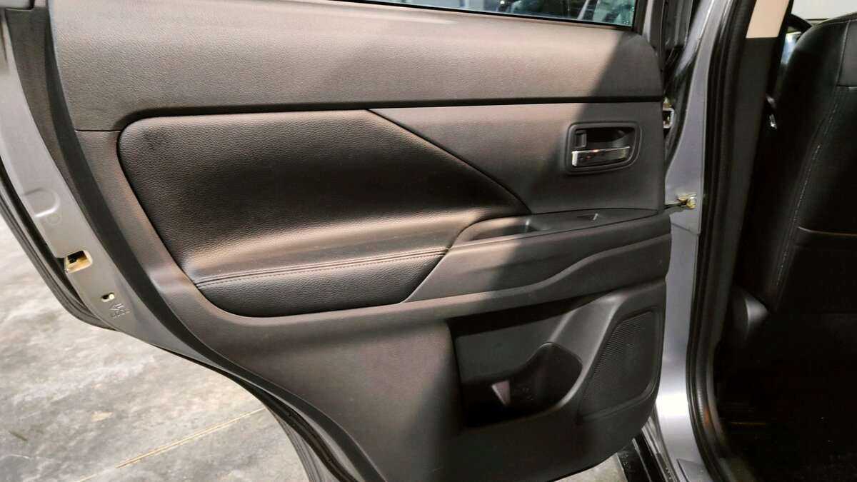 Митсубиши Оутлэндер б/у, 2012, Вариатор. Фото: #14