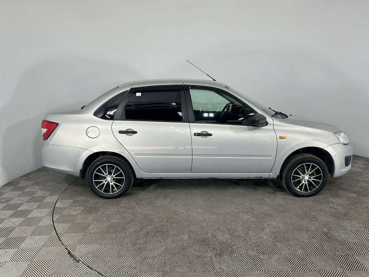 Лада (ВАЗ) Гранта б/у, 2017, Механическая. Фото: #3