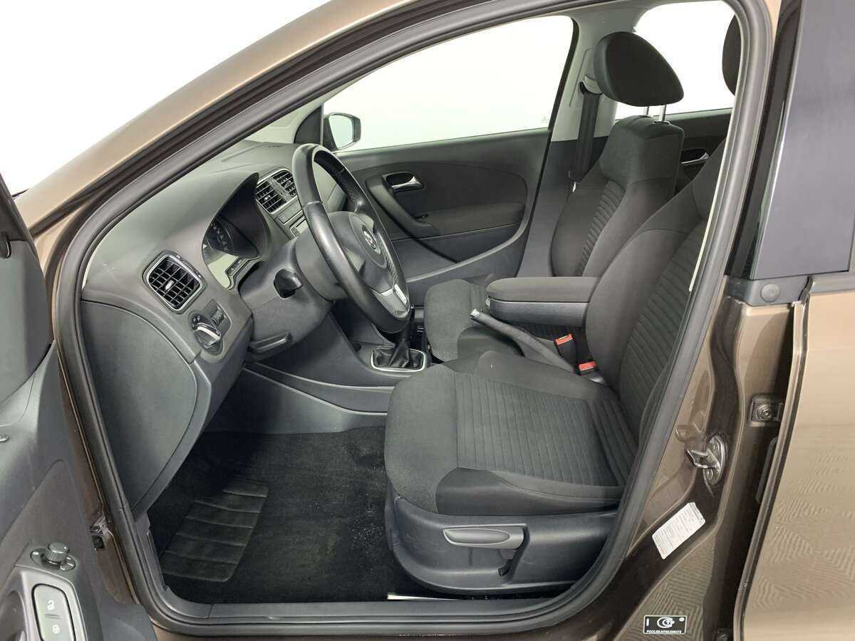 Фольксваген Поло б/у, 2012, Механическая. Фото: #13