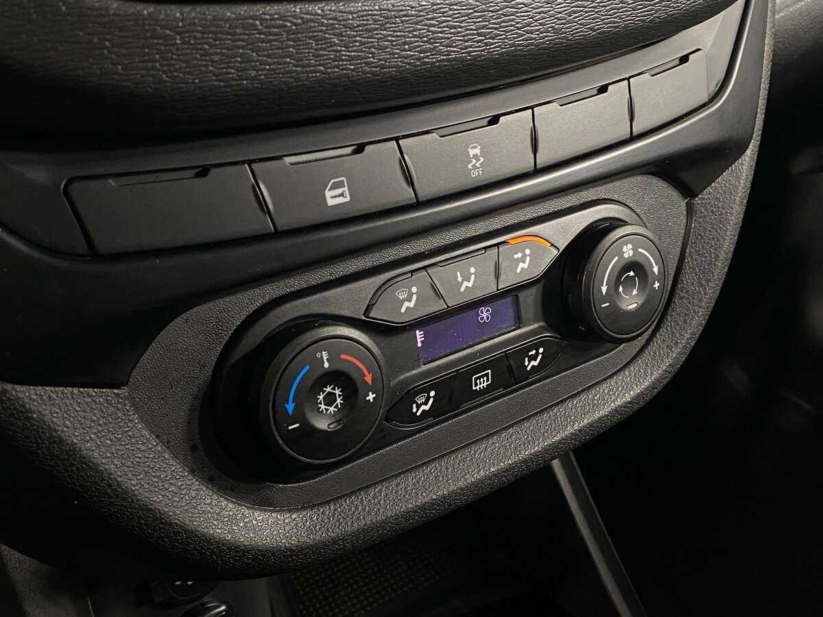 Лада (ВАЗ) Веста б/у, 2021, Механическая. Фото: #11