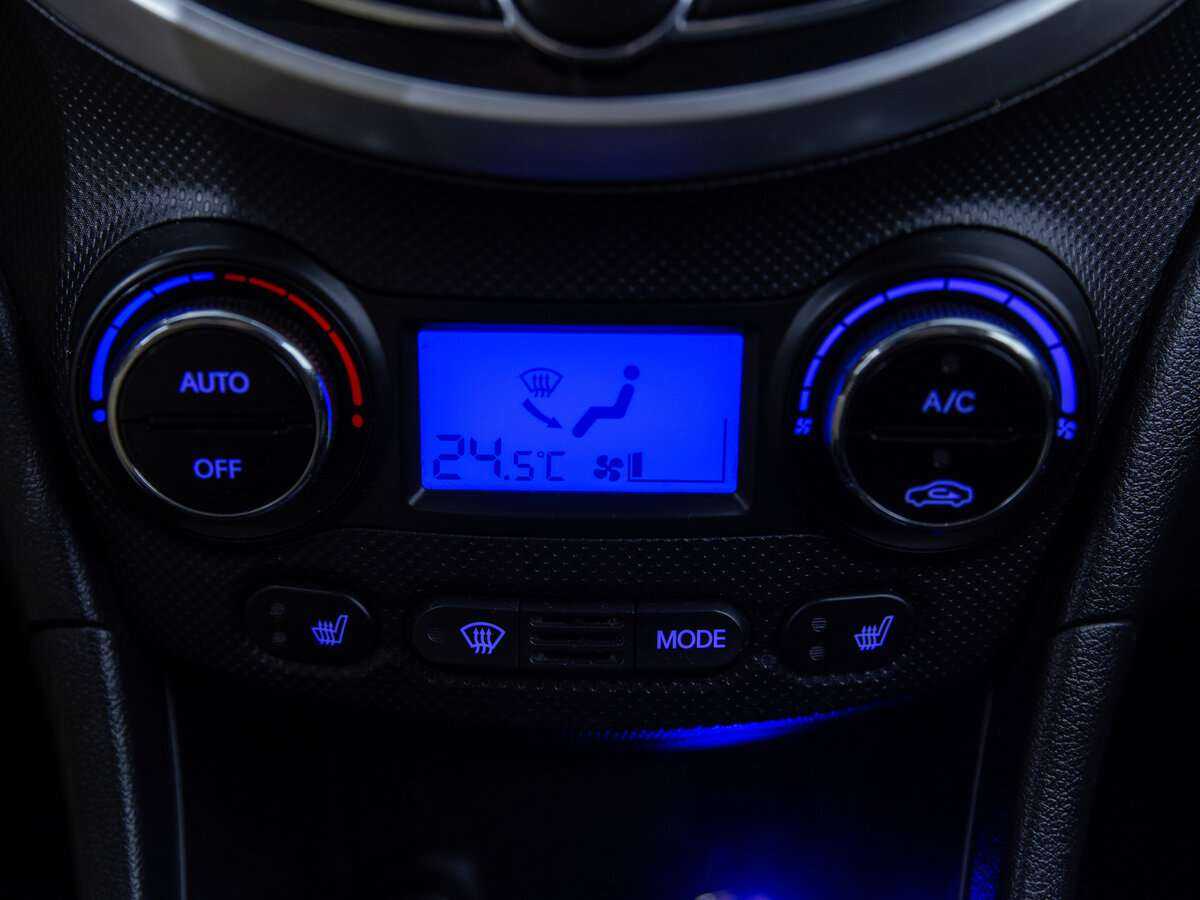 Хендай Солярис б/у, 2012, Автоматическая. Фото: #16