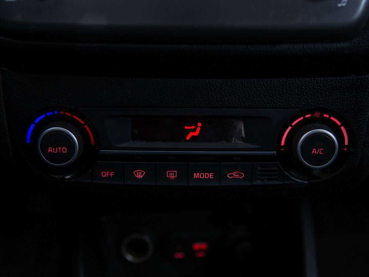 Киа Рио б/у, 2017, Механическая. Фото: #17