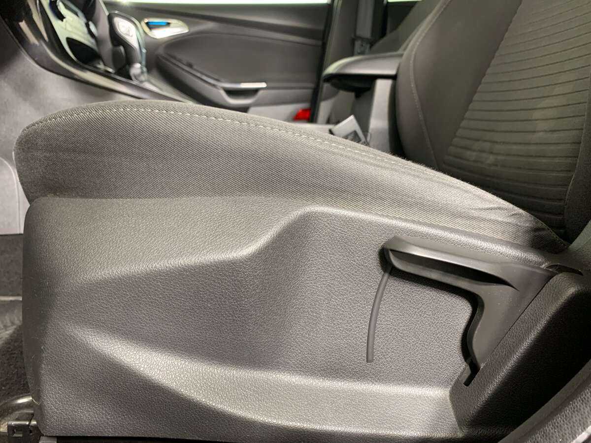 Форд Фокус б/у, 2016, Автоматическая. Фото: #16