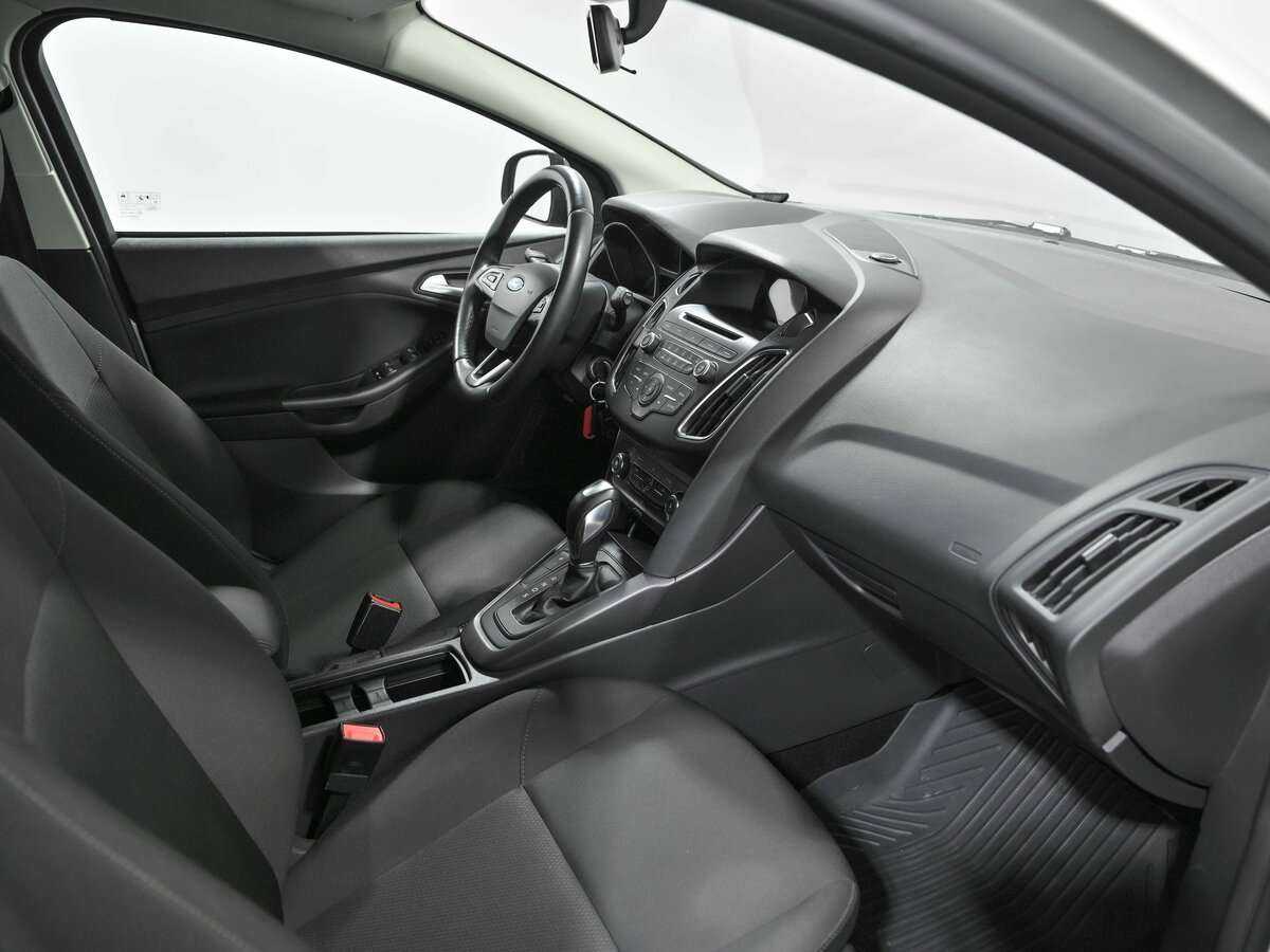 Форд Фокус б/у, 2017, Роботизированная. Фото: #13