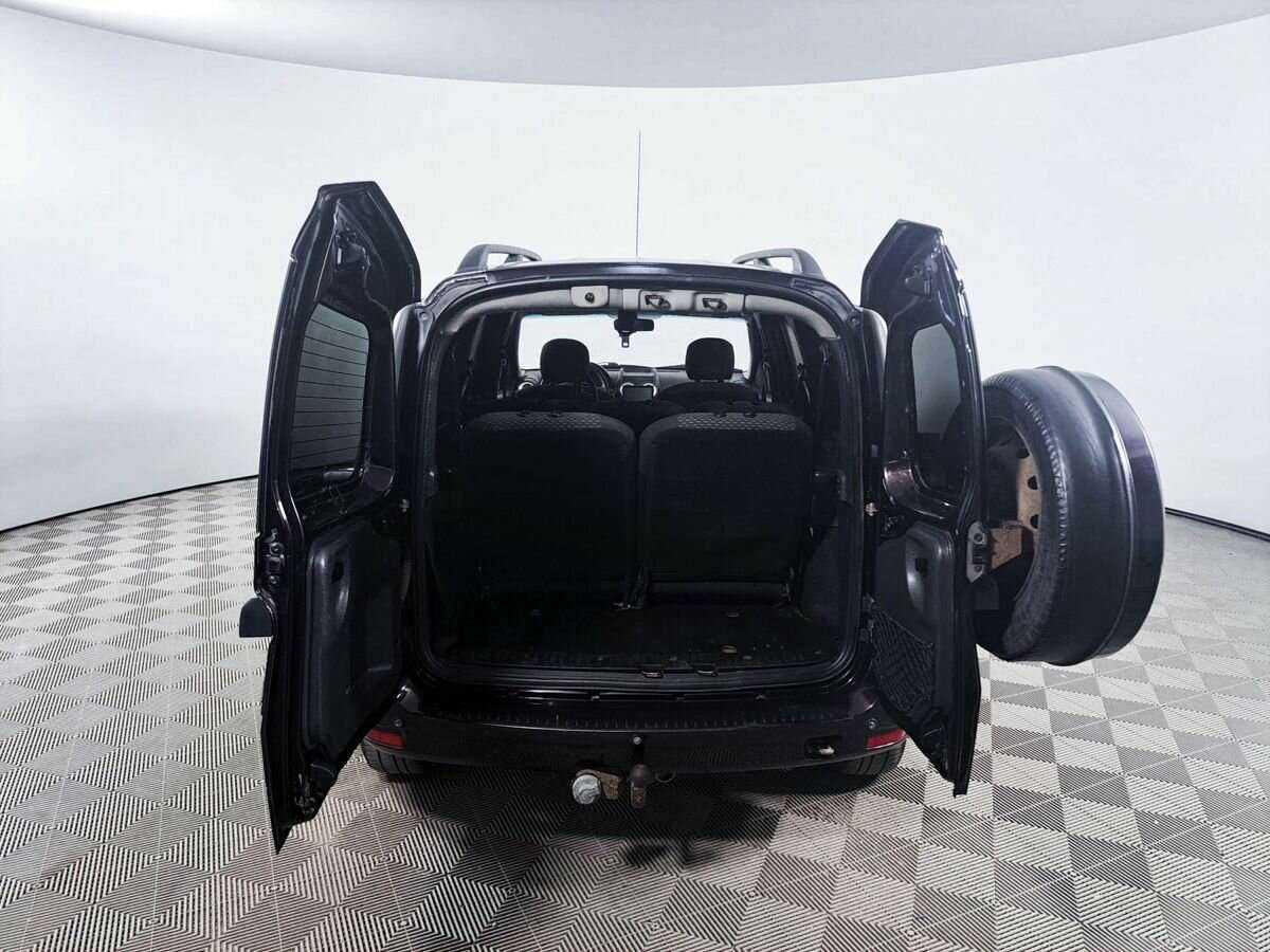 Лада (ВАЗ) Ларгус б/у, 2015, Механическая. Фото: #9