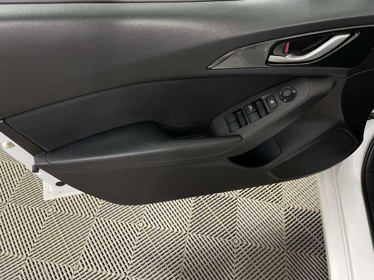 Мазда 3 б/у, 2014, Механическая. Фото: #7