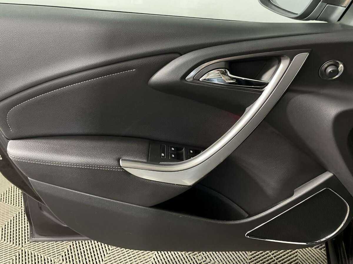 Опель Астра б/у, 2012, Автоматическая. Фото: #7