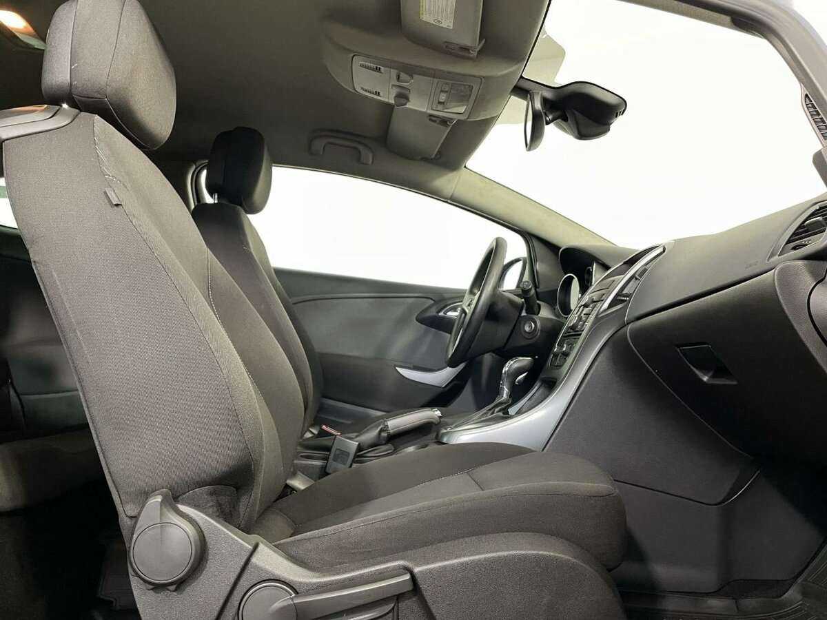 Опель Астра б/у, 2013, Автоматическая. Фото: #13