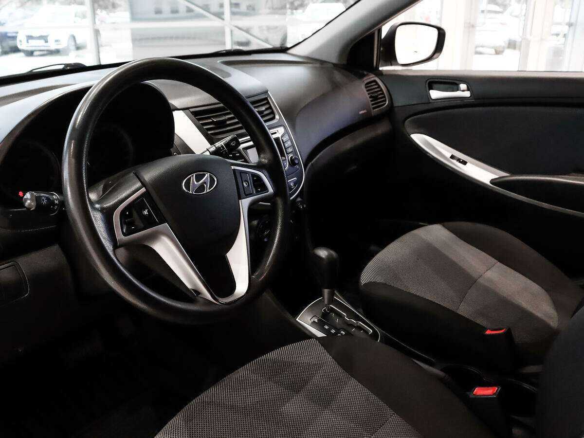Хендай Солярис б/у, 2012, Автоматическая. Фото: #8