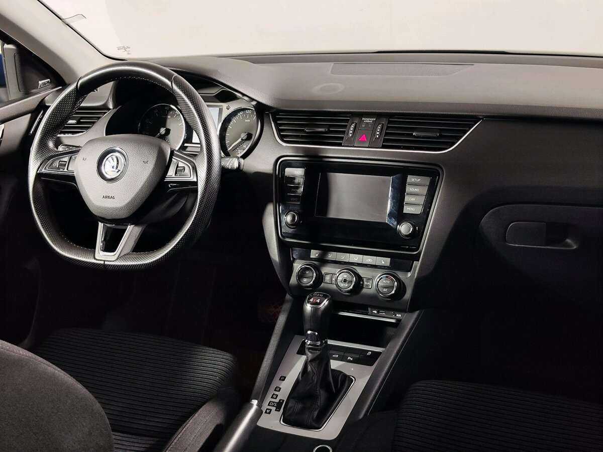 Шкода Октавия б/у, 2015, Роботизированная. Фото: #8