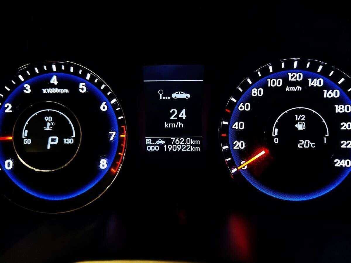 Хендай ай40 б/у, 2015, Автоматическая. Фото: #15