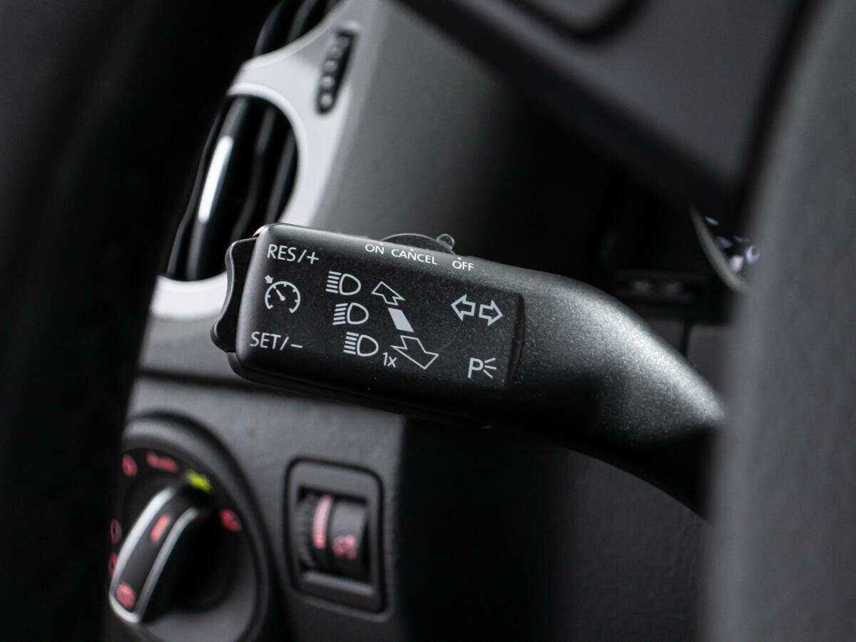 Фольксваген Тигуан б/у, 2015, Автоматическая. Фото: #18