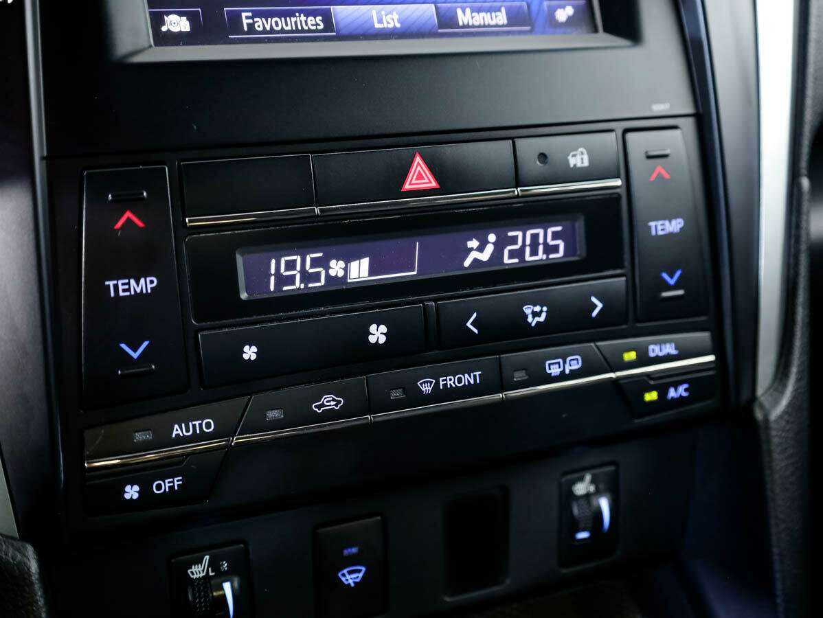 Тойота Камри б/у, 2016, Автоматическая. Фото: #16