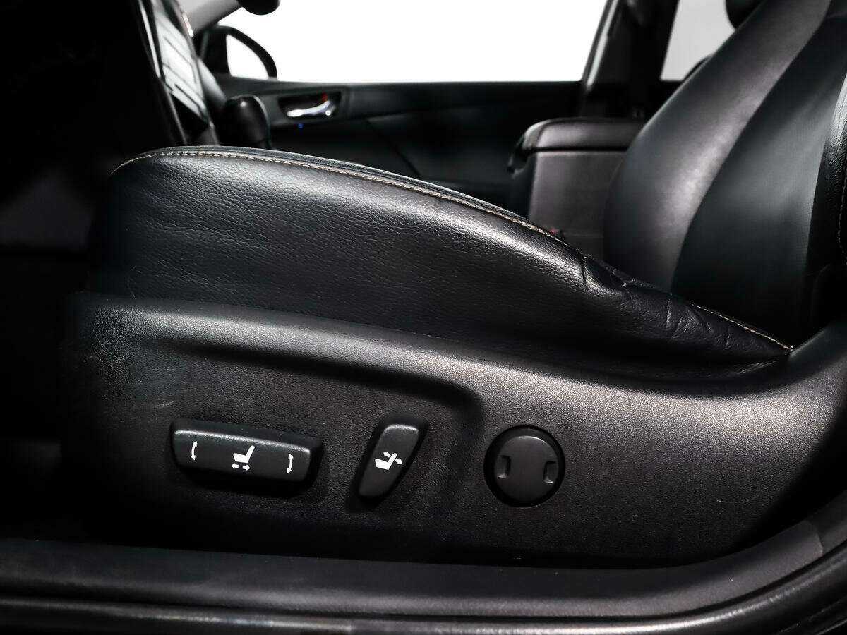 Тойота Камри б/у, 2016, Автоматическая. Фото: #9