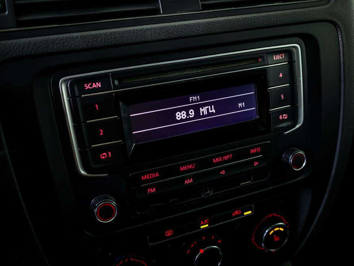 Фольксваген Джетта б/у, 2014, Автоматическая. Фото: #11