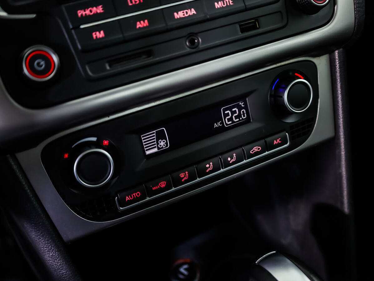 Фольксваген Поло б/у, 2016, Автоматическая. Фото: #12