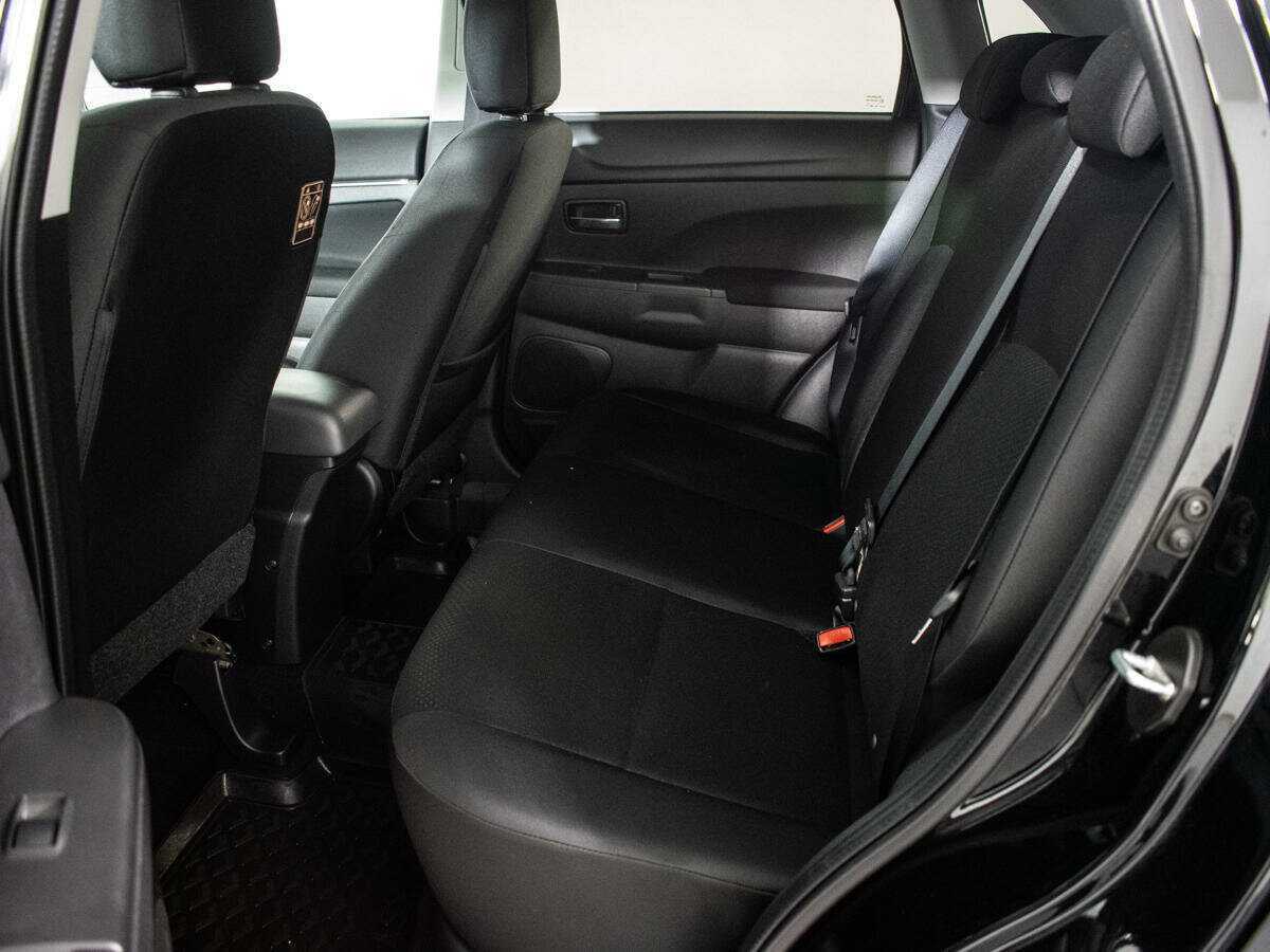 Митсубиши АС-Икс б/у, 2014, Механическая. Фото: #9