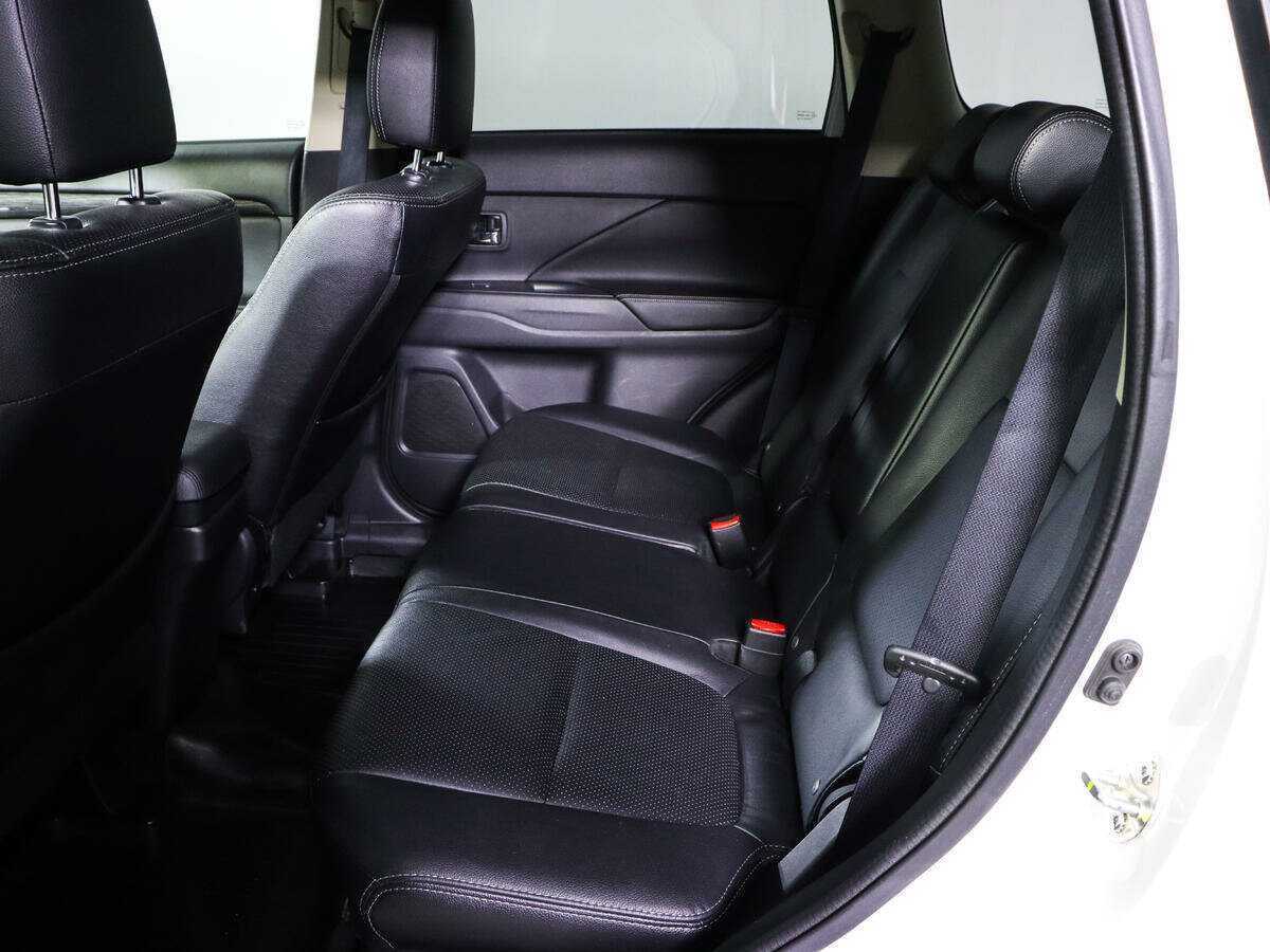 Митсубиши Оутлэндер б/у, 2016, Вариатор. Фото: #8