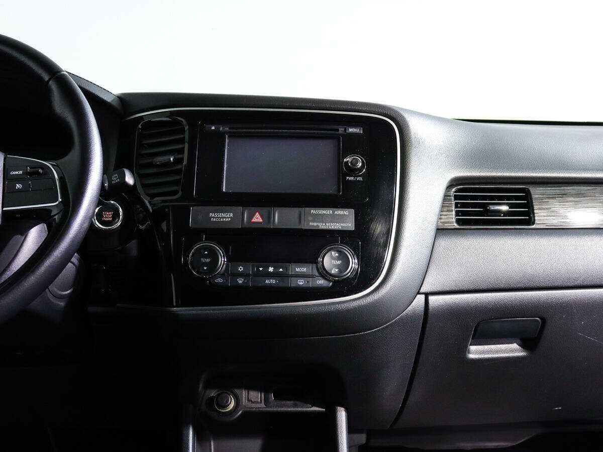 Митсубиши Оутлэндер б/у, 2016, Вариатор. Фото: #11