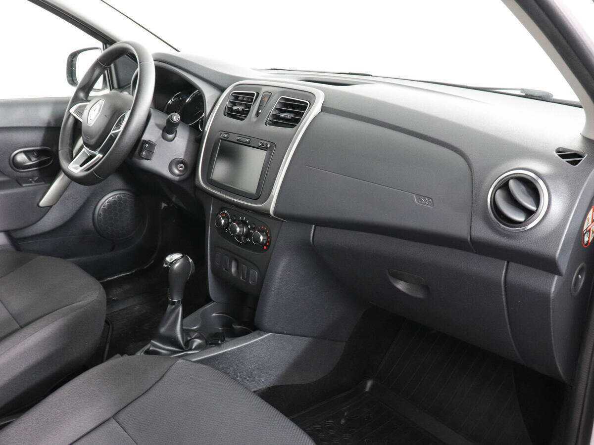 Рено Логан б/у, 2019, Автоматическая. Фото: #9