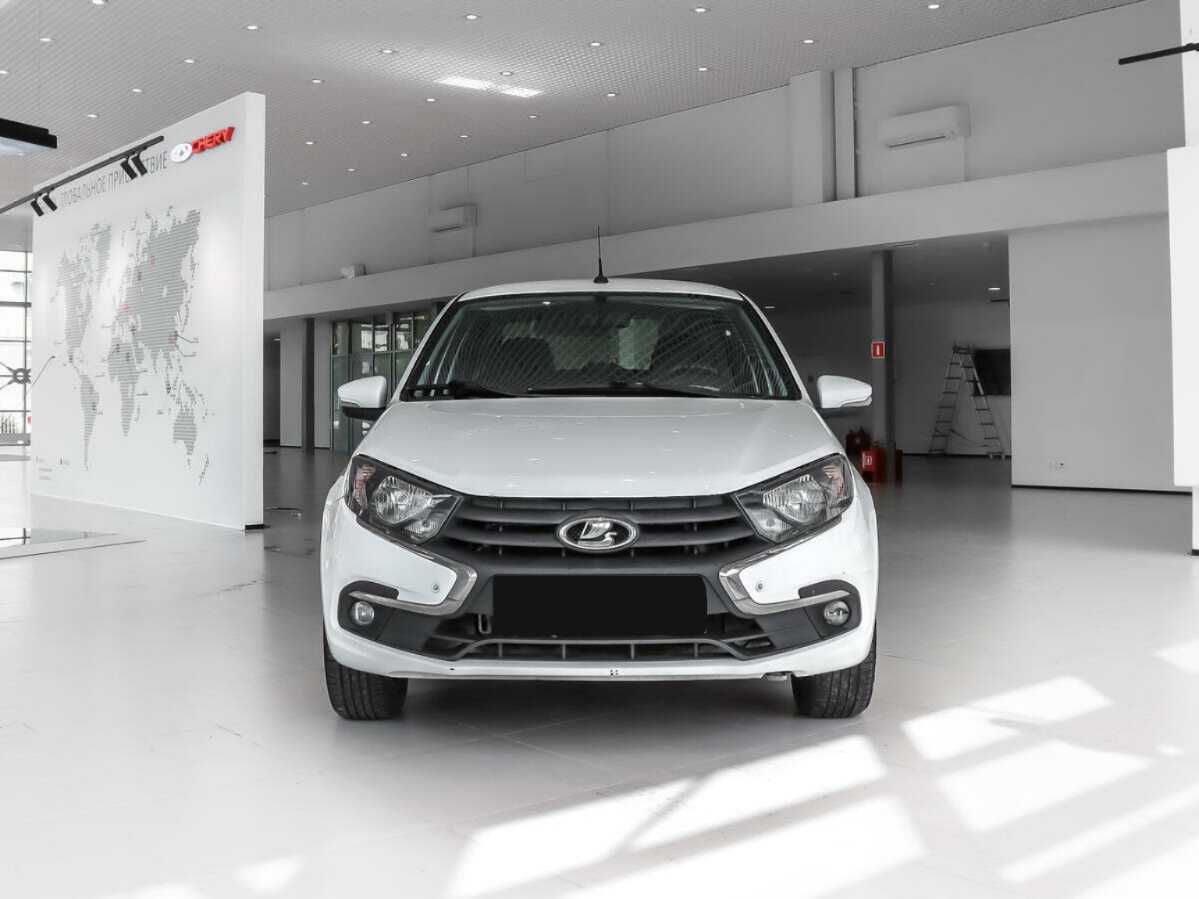 Лада (ВАЗ) Гранта б/у, 2019, Механическая. Фото: #1