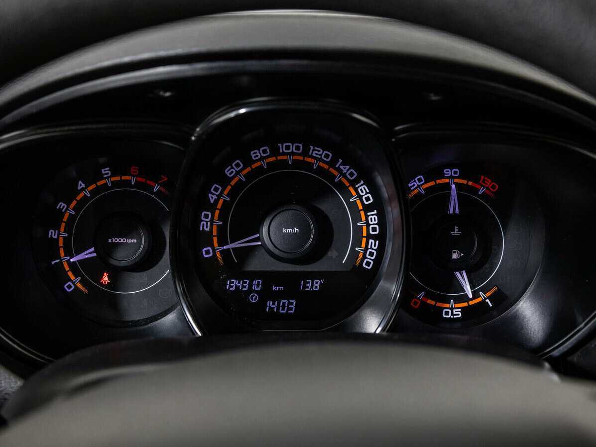 Лада (ВАЗ) Веста б/у, 2017, Механическая. Фото: #11