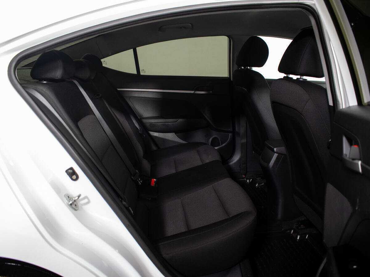 Хендай Елантра б/у, 2019, Автоматическая. Фото: #9