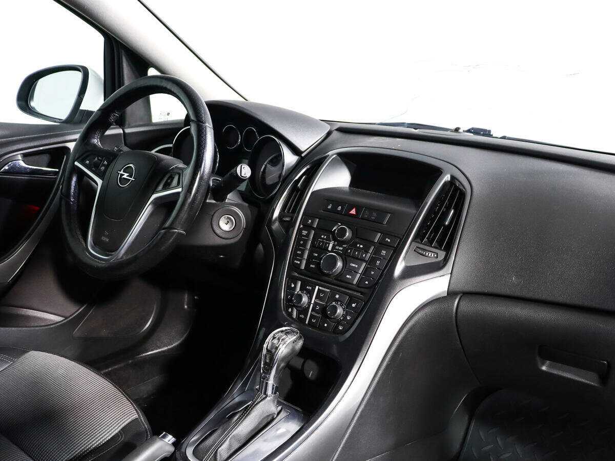 Опель Астра б/у, 2013, Автоматическая. Фото: #6