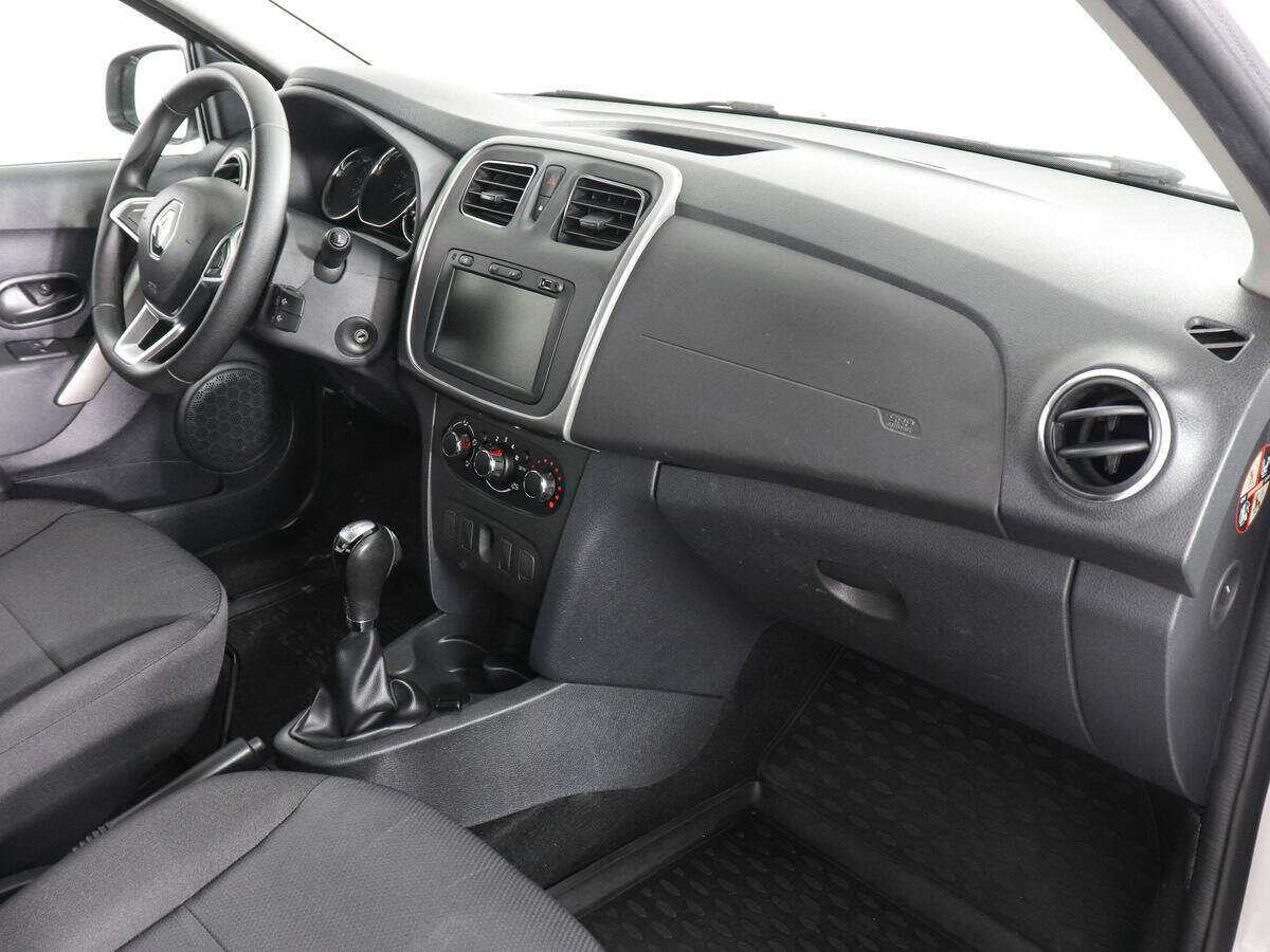 Рено Логан б/у, 2019, Автоматическая. Фото: #9