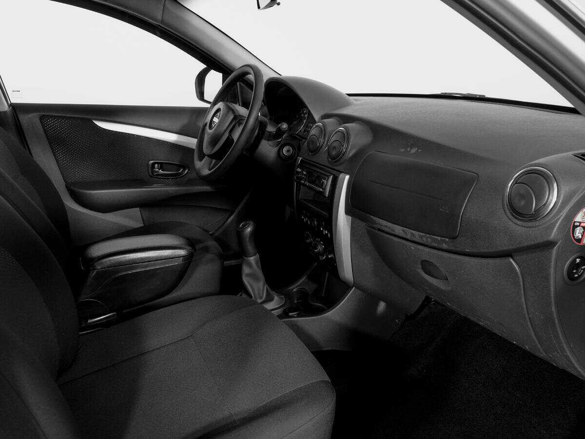 Ниссан Альмера б/у, 2017, Механическая. Фото: #8