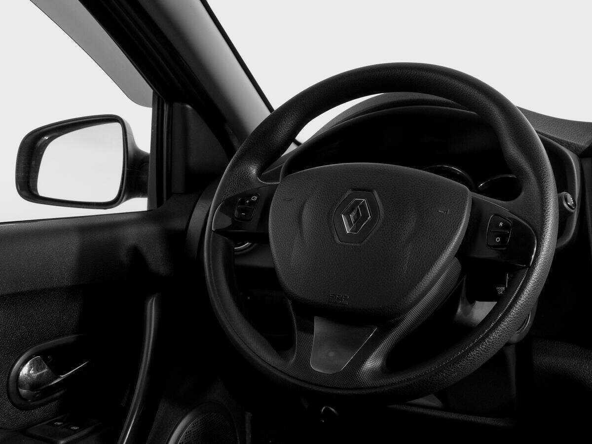 Рено Логан б/у, 2017, Автоматическая. Фото: #13