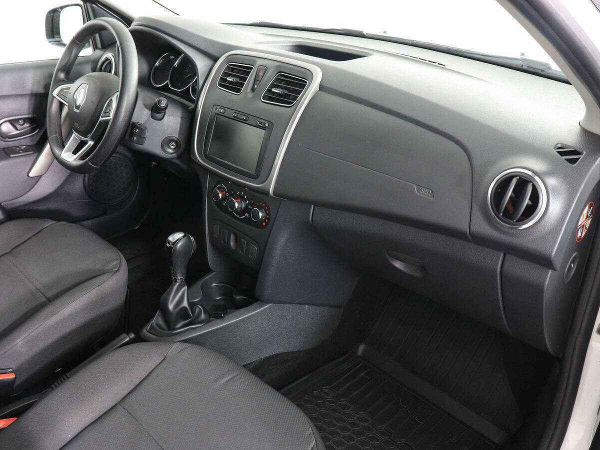 Рено Логан б/у, 2020, Автоматическая. Фото: #9