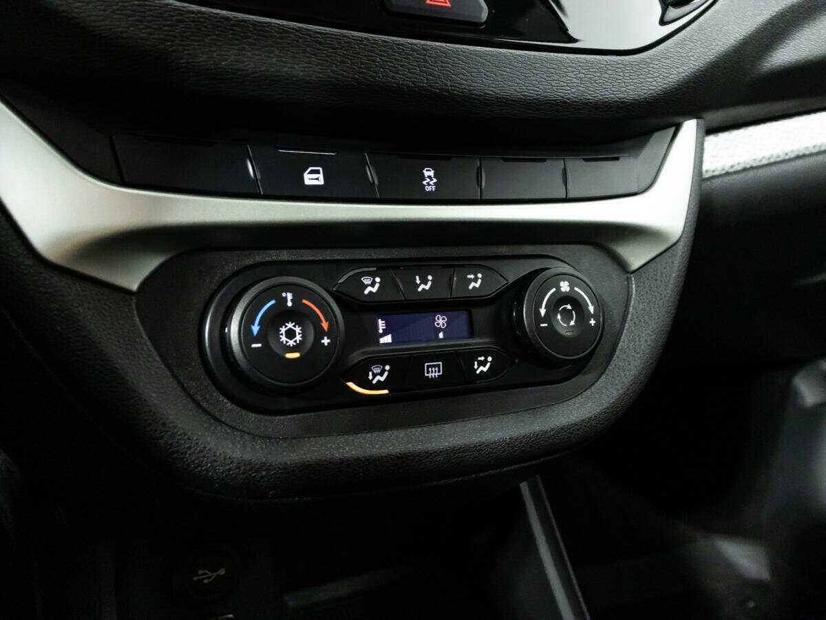 Лада (ВАЗ) Веста б/у, 2022, Механическая. Фото: #12