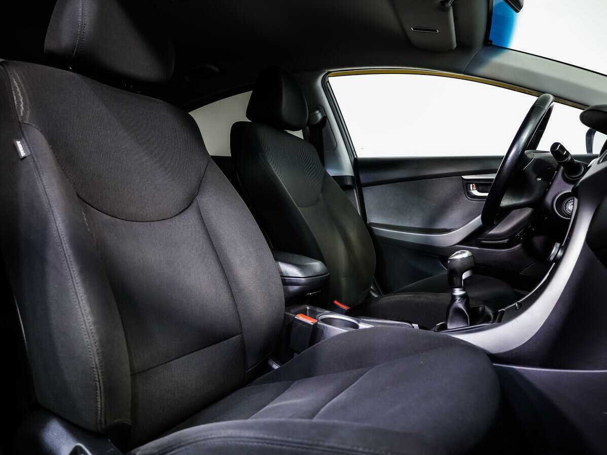 Хендай Елантра б/у, 2015, Механическая. Фото: #10