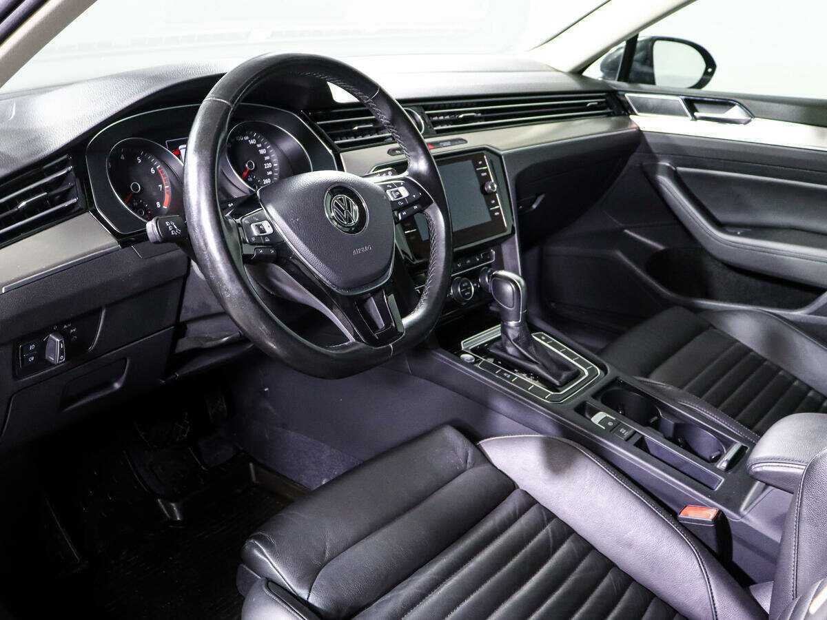 Фольксваген Пассат б/у, 2017, Роботизированная. Фото: #11