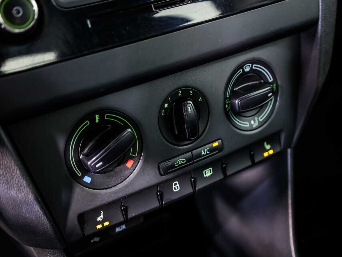 Шкода Рапид б/у, 2016, Механическая. Фото: #12