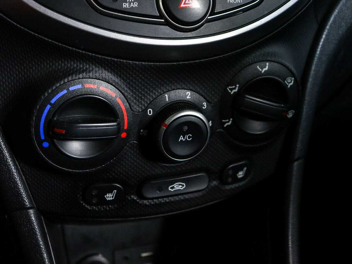 Хендай Солярис б/у, 2015, Автоматическая. Фото: #17