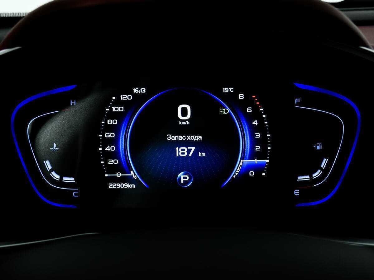 Джили Кулрэй б/у, 2022, Роботизированная. Фото: #9