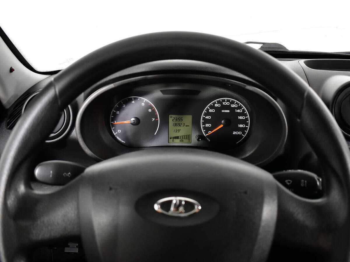 Лада (ВАЗ) Гранта б/у, 2013, Механическая. Фото: #9