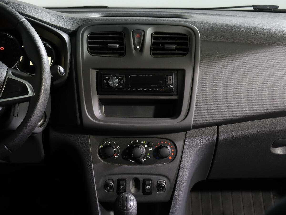 Рено Сандеро б/у, 2019, Механическая. Фото: #12