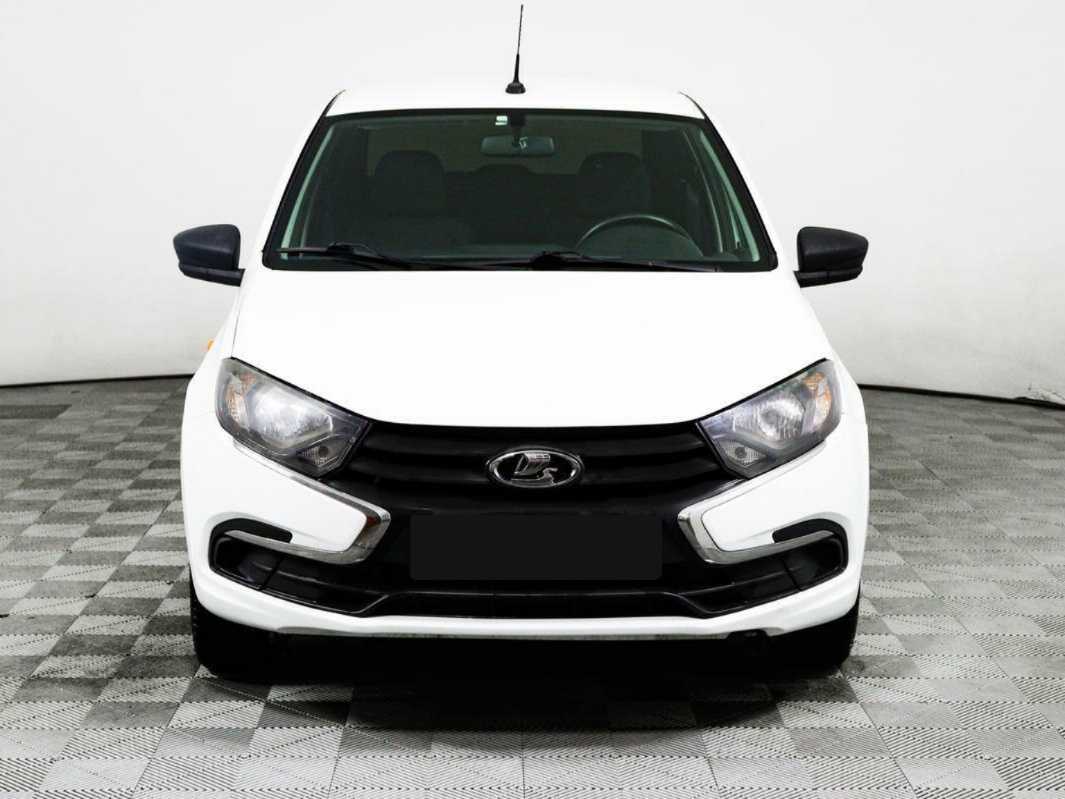 Лада (ВАЗ) Гранта б/у, 2019, Механическая. Фото: #1