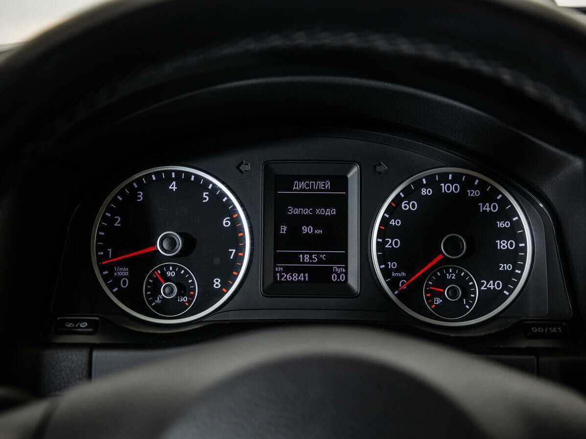 Фольксваген Тигуан б/у, 2013, Роботизированная. Фото: #9